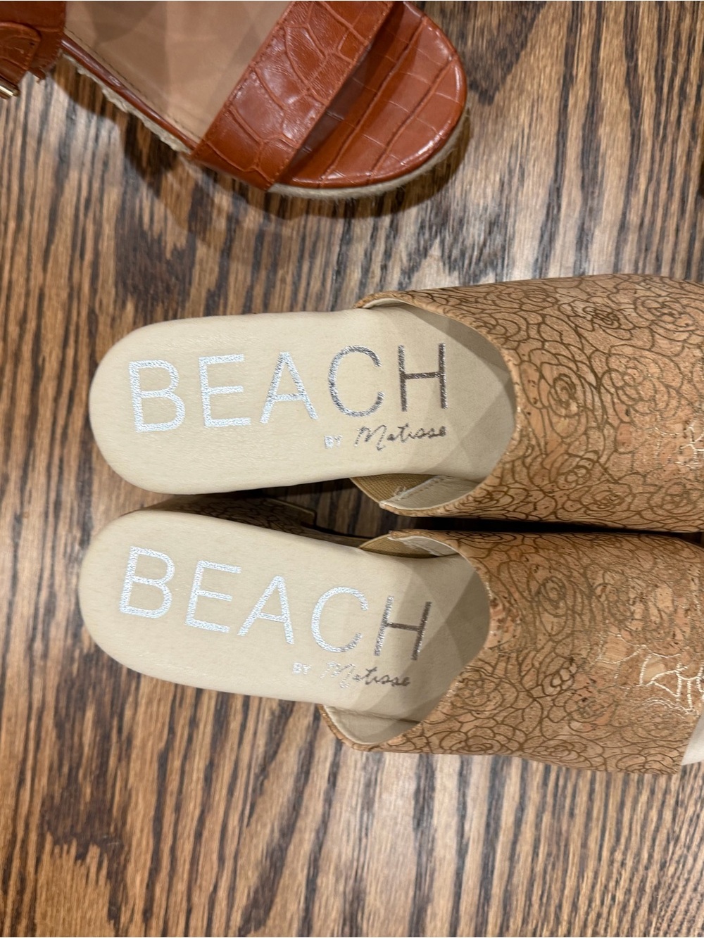 Beach by Matisse Women’s Cream Floral-Print Slide Mules